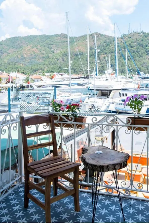 Rain Rooms And Food Marmaris