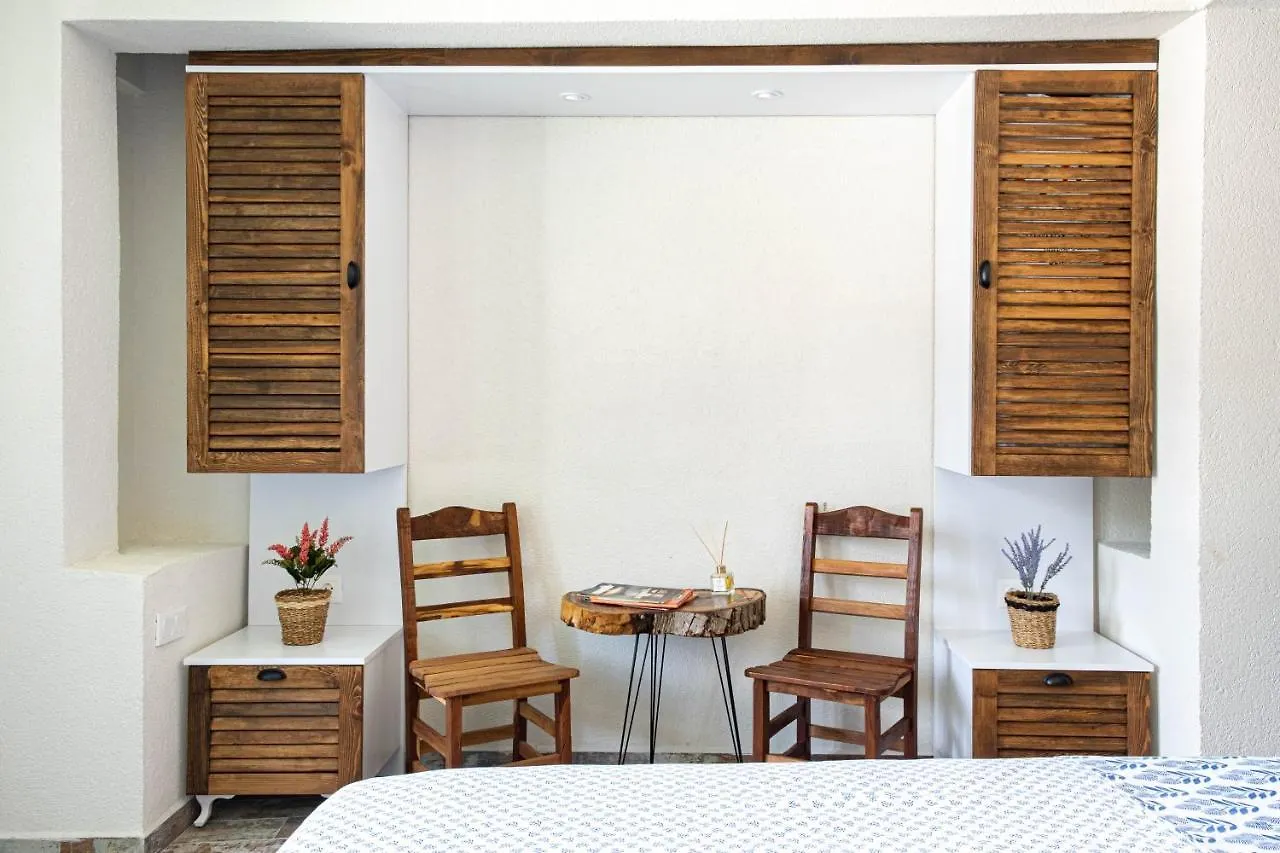 Rain Rooms And Food Marmaris